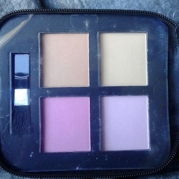 Makeup Zip Around/Cosmetic Case/Eyeshadow/Blush - Picture 5 of 7